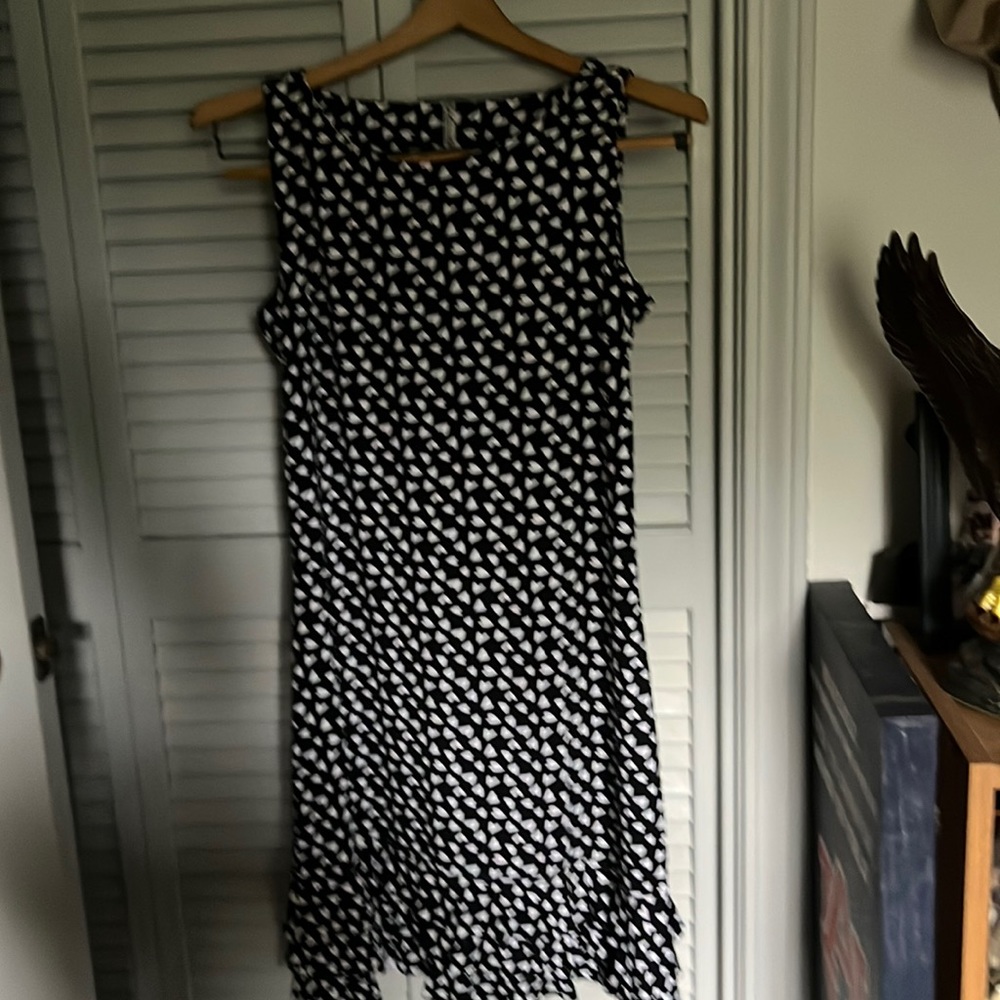 Blue ladies dress with white hearts